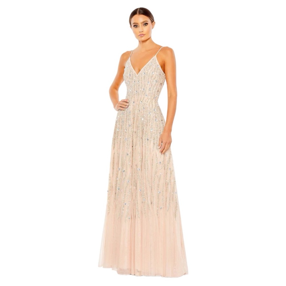 NWT MAC DUGGAL EMBELLISHED V NECK SLEEVELESS COLUMN GOWN